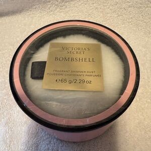 *DISCONTINUED ITEM* Victoria's Secret Bombshell Compact Pink and Black
